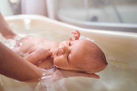 Le bain enveloppé, le soin relaxation pour les nouveaux-nés